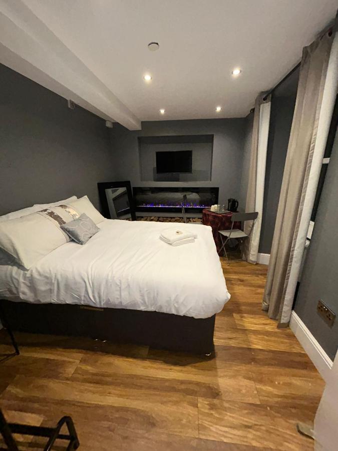 Cosy Double Bed With Fire Place Lägenhet Edinburg Exteriör bild